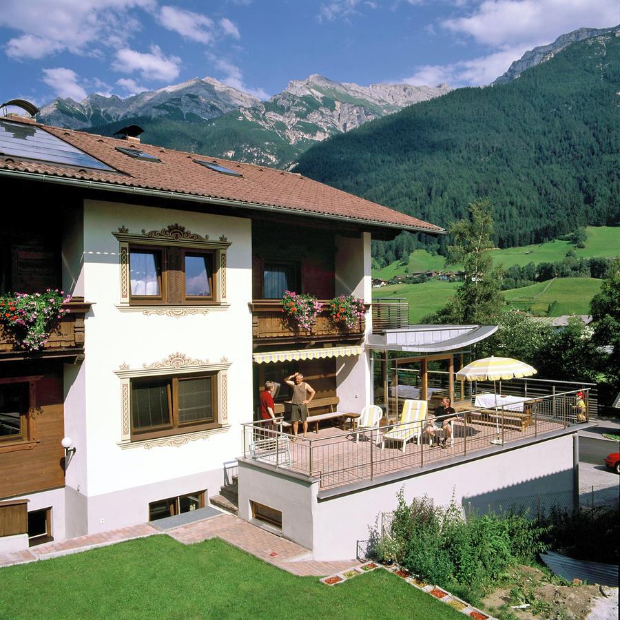 Pension Tina Neustift im Stubaital Kültér fotó